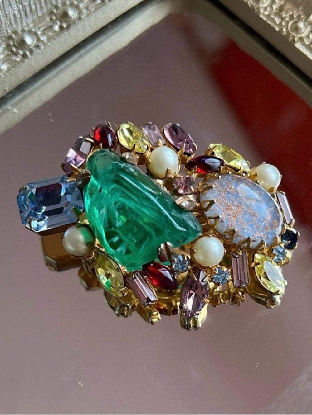Signed Alice Caviness Emerald
BOOK PIECE Cabochon Rhinestone Brooch